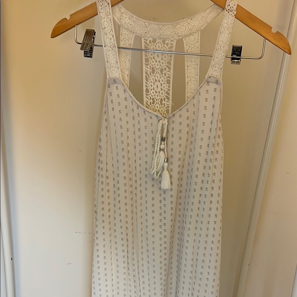 White Sleeveless Crochet Dress